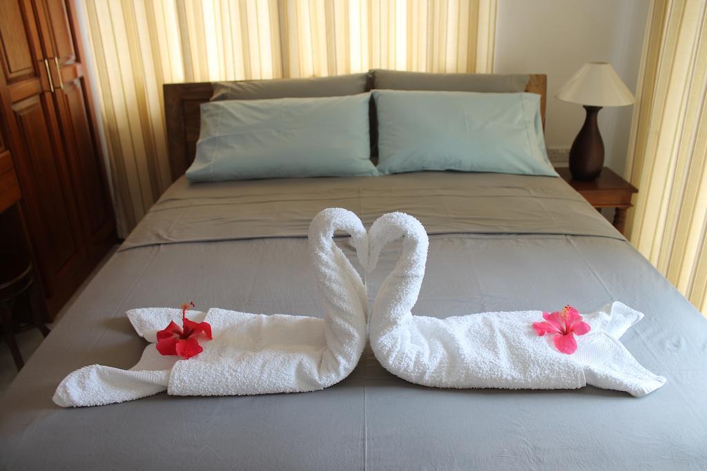 Central Self Catering Apartments Felicite Island Kamer foto